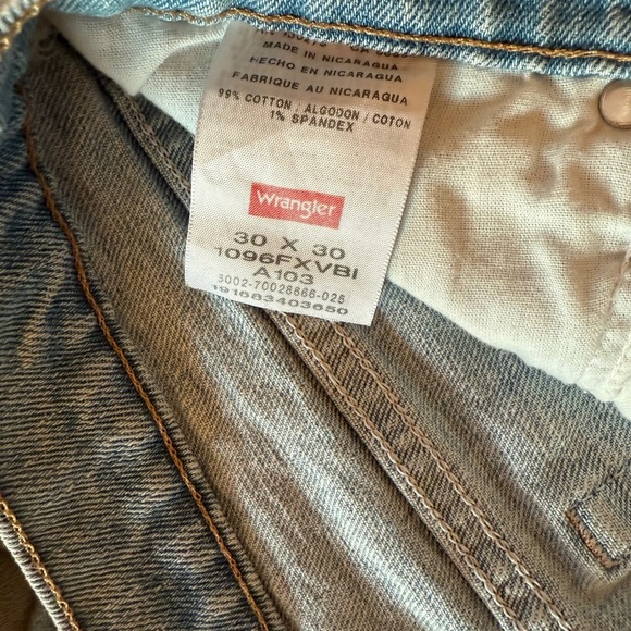 Wrangler Light Blue Denim Cutoff Shorts - Picture 2 of 3